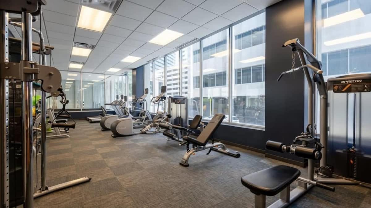 Downtown Dallas Cozysuites With Gym #6 Экстерьер фото